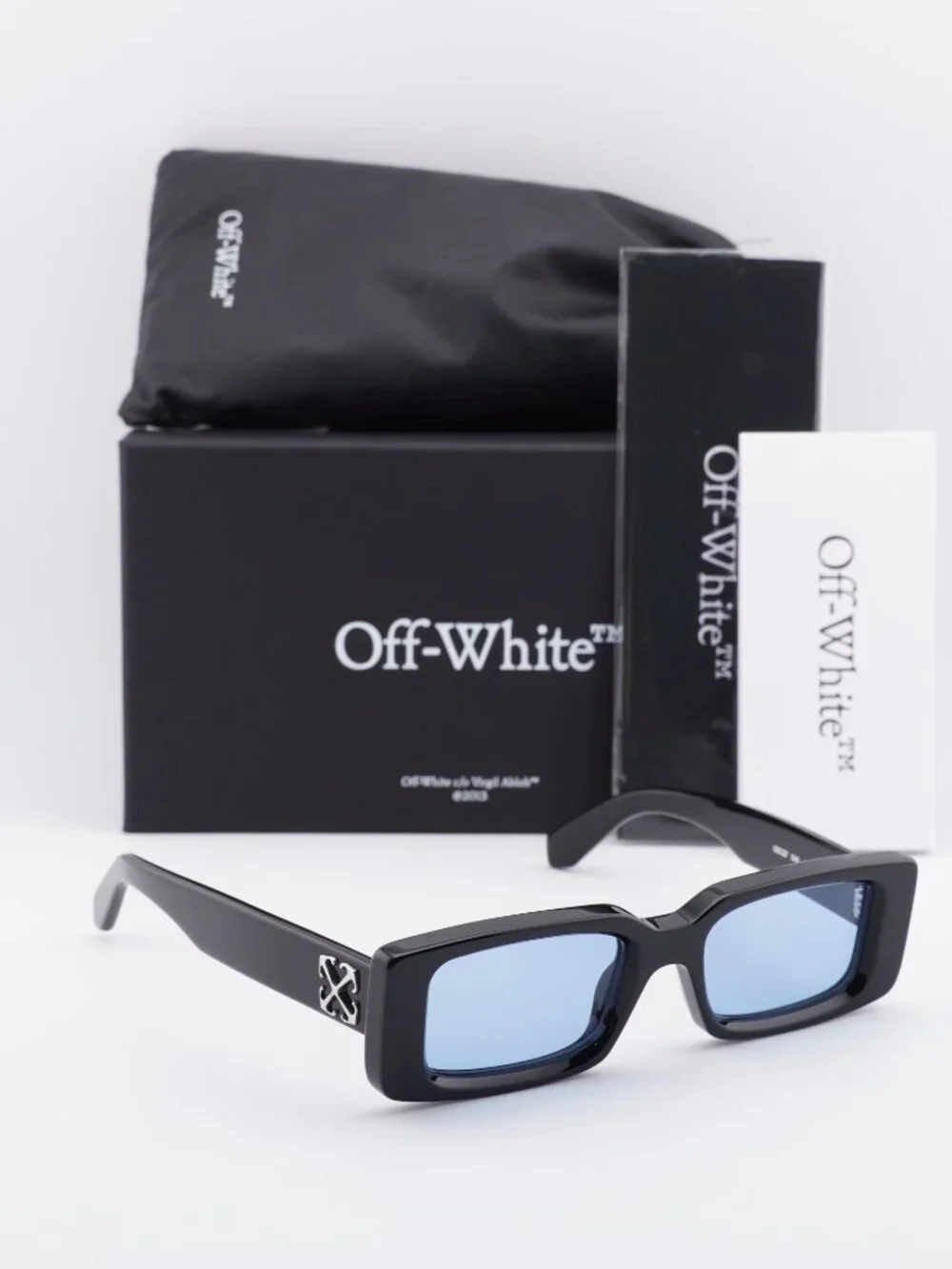 Off-White OERI127 ARTHUR 1040 Rectangle Sunglasses – Black / Blue